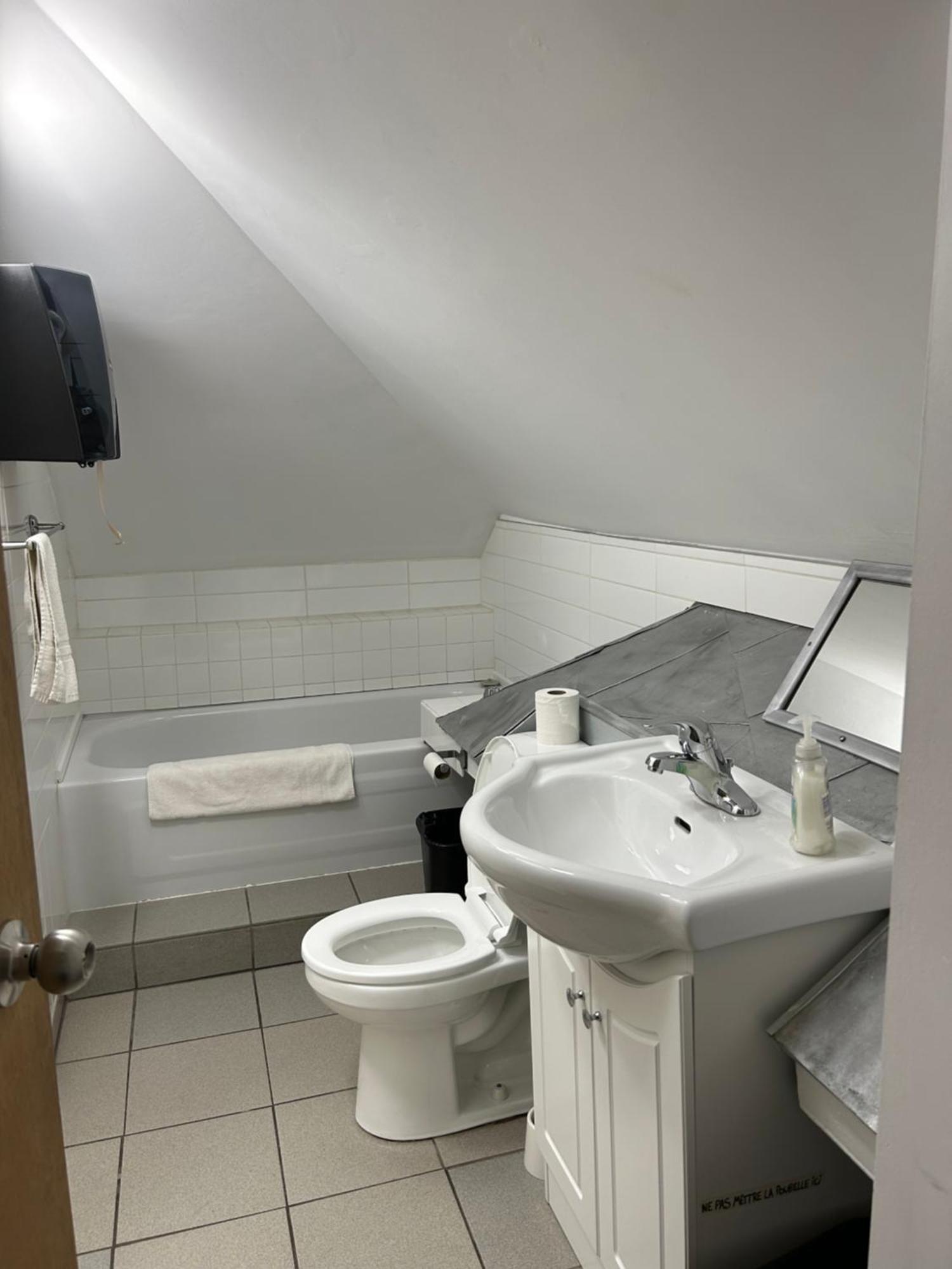 Auberge Internationale De Rivière-du-Loup Екстериор снимка
